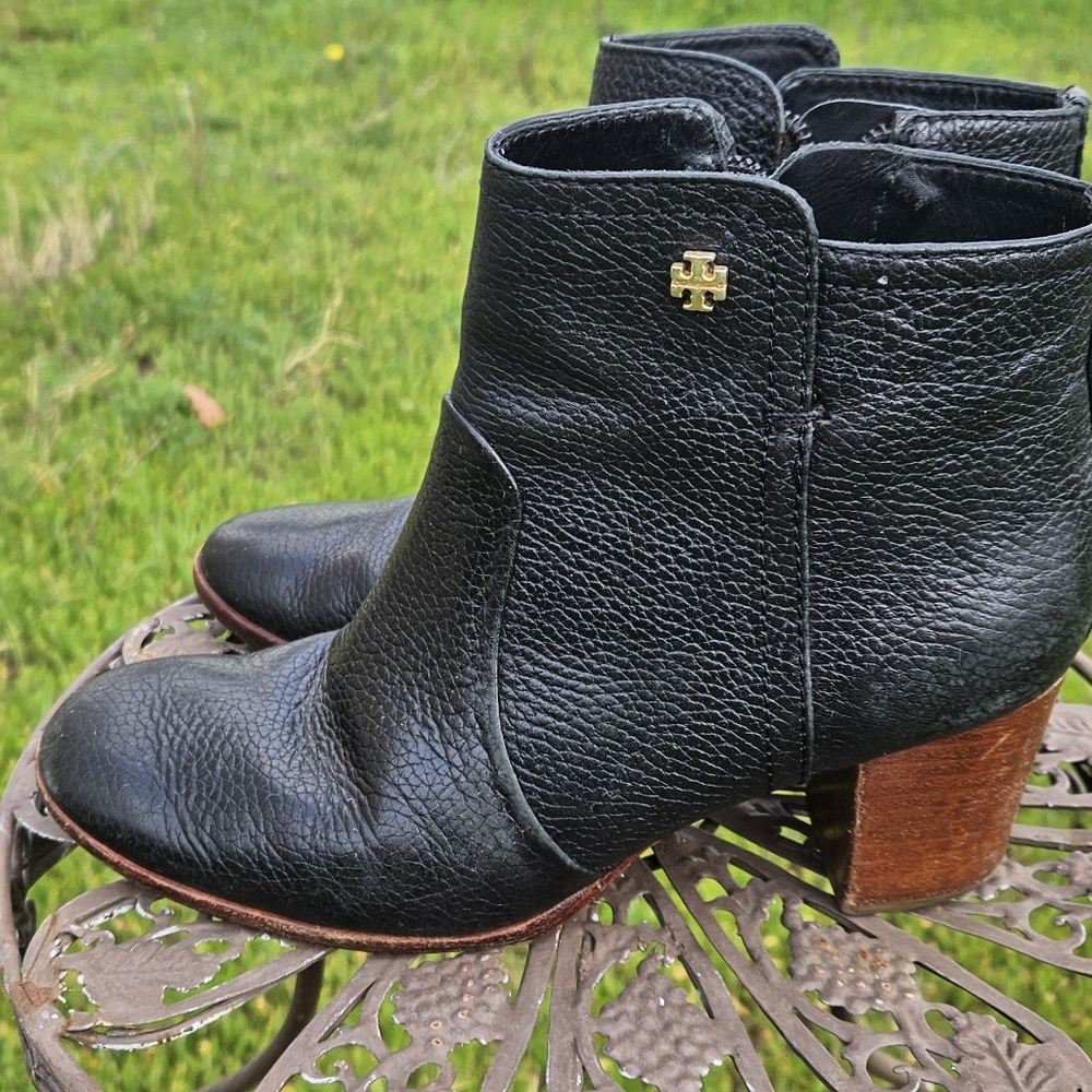 Tory Burch Black Leather Ankle Boots - Picture 4 of 7